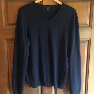 Gap navy merino wool sweater